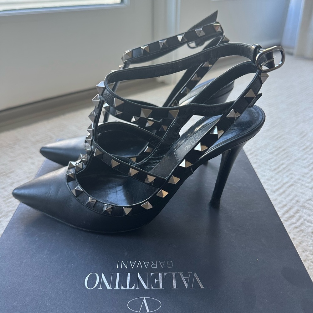 Valentino Garavani Black Rockstud Heels